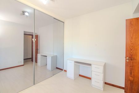 Apartamento para alugar com 121m², 3 quartos e 1 vagaQuarto