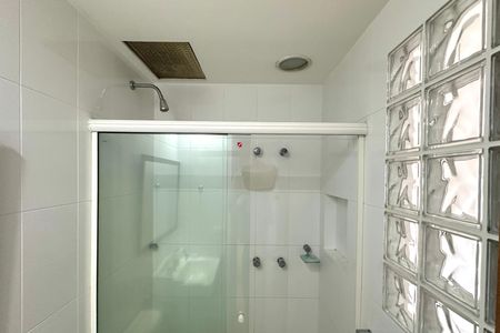 Apartamento à venda com 86m², 3 quartos e 1 vagaBanhheiro Social 02