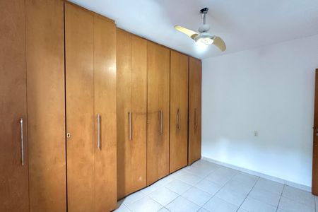 Apartamento à venda com 86m², 3 quartos e 1 vagaQuarto 02
