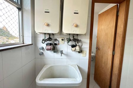 Apartamento à venda com 86m², 3 quartos e 1 vagaÁrea de Serviço