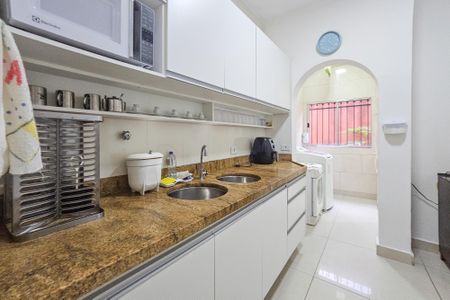 Apartamento para alugar com 97m², 2 quartos e 2 vagasCozinha
