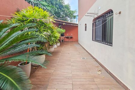 Apartamento para alugar com 97m², 2 quartos e 2 vagasvaranda