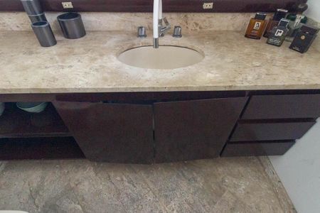 Apartamento para alugar com 400m², 3 quartos e 4 vagasBanheiro da Suíte 3