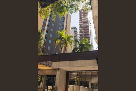 Apartamento para alugar com 400m², 3 quartos e 4 vagasFachada