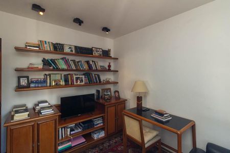 Apartamento para alugar com 400m², 3 quartos e 4 vagasSala de TV