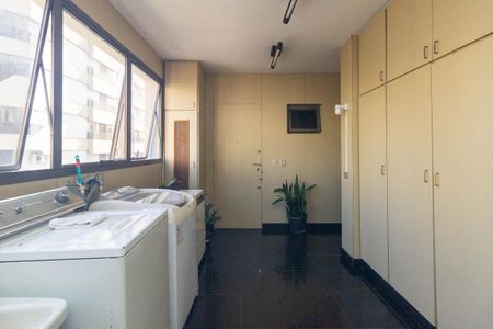 Apartamento para alugar com 400m², 3 quartos e 4 vagasLavanderia