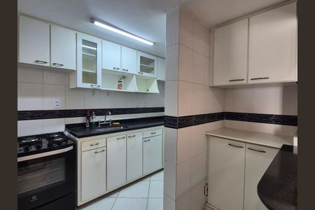 Apartamento para alugar com 89m², 3 quartos e 2 vagas Apartamento para alugar com 89m², 3 quartos e 2 vagasCozinha