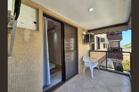 Apartamento para alugar com 89m², 3 quartos e 2 vagas Apartamento para alugar com 89m², 3 quartos e 2 vagasVaranda