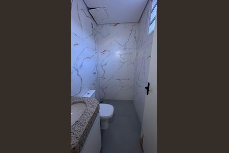 Casa para alugar com 60m², 2 quartos e 5 vagasBanheiro