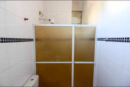 Apartamento à venda com 76m², 2 quartos e 1 vaga Apartamento à venda com 76m², 2 quartos e 1 vagaBanheiro