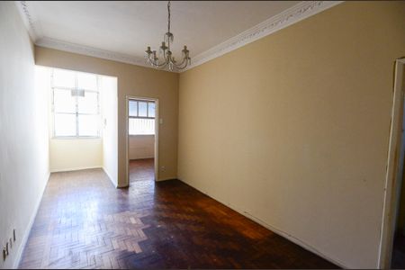 Apartamento à venda com 76m², 2 quartos e 1 vaga Apartamento à venda com 76m², 2 quartos e 1 vagaSala