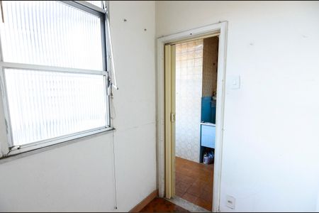 Apartamento à venda com 76m², 2 quartos e 1 vaga Apartamento à venda com 76m², 2 quartos e 1 vagaQuarto de Serviço
