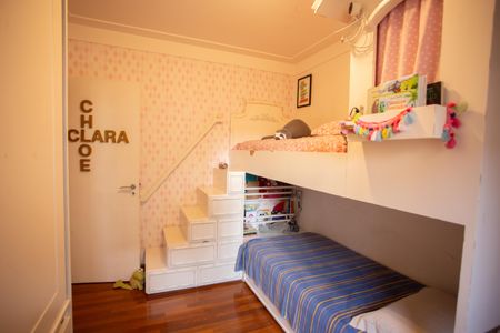 Apartamento à venda com 190m², 4 quartos e 2 vagas Apartamento à venda com 190m², 4 quartos e 2 vagasSuíte 3