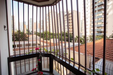 Apartamento à venda com 190m², 4 quartos e 2 vagas Apartamento à venda com 190m², 4 quartos e 2 vagasVaranda da Suíte