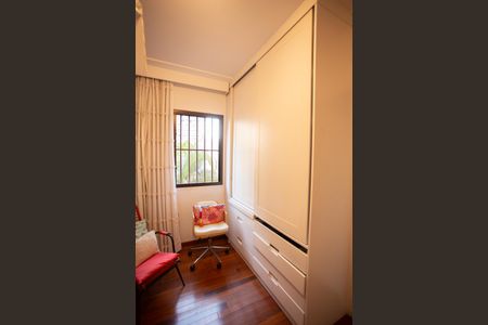 Apartamento à venda com 190m², 4 quartos e 2 vagas Apartamento à venda com 190m², 4 quartos e 2 vagasSuíte 3