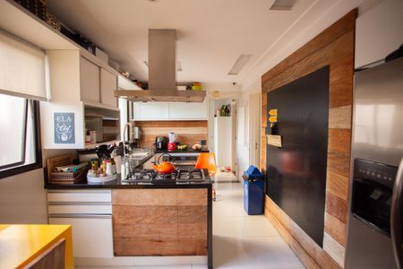 Apartamento à venda com 190m², 4 quartos e 2 vagas Apartamento à venda com 190m², 4 quartos e 2 vagasCozinha