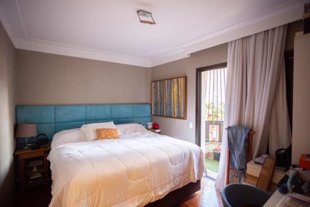 Apartamento à venda com 190m², 4 quartos e 2 vagas Apartamento à venda com 190m², 4 quartos e 2 vagasSuíte