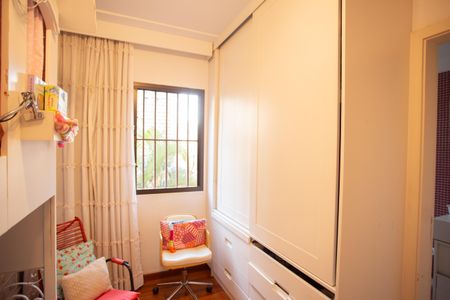 Apartamento à venda com 190m², 4 quartos e 2 vagas Apartamento à venda com 190m², 4 quartos e 2 vagasSuíte 3