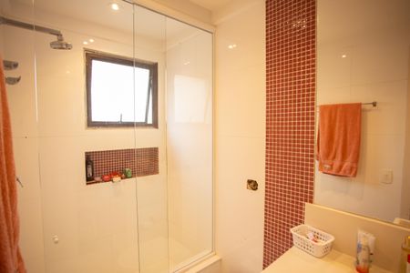 Apartamento à venda com 190m², 4 quartos e 2 vagas Apartamento à venda com 190m², 4 quartos e 2 vagasBanheiro da Suíte 3