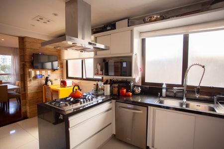 Apartamento à venda com 190m², 4 quartos e 2 vagas Apartamento à venda com 190m², 4 quartos e 2 vagasCozinha