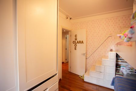 Apartamento à venda com 190m², 4 quartos e 2 vagas Apartamento à venda com 190m², 4 quartos e 2 vagasSuíte 3