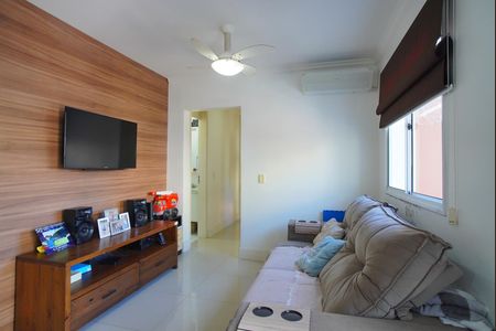 Sala de apartamento à venda com 3 quartos, 69m² em Morro Santana, Porto Alegre