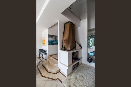 Casa de condomínio à venda com 620m², 5 quartos e 6 vagasSala