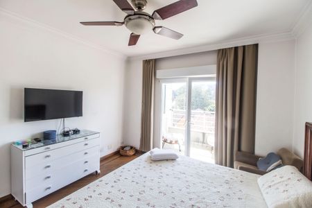 Casa de condomínio à venda com 620m², 5 quartos e 6 vagasSuíte master