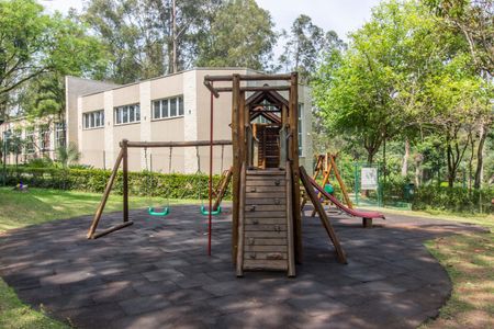 Casa de condomínio à venda com 620m², 5 quartos e 6 vagasÁrea comum - Playground