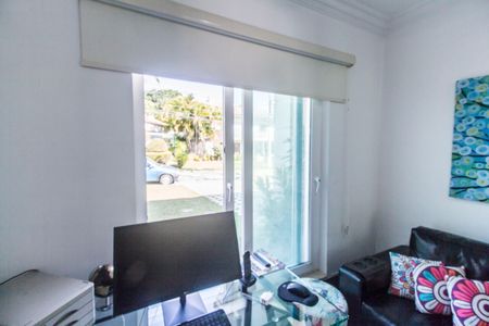 Casa de condomínio à venda com 620m², 5 quartos e 6 vagasEscritório