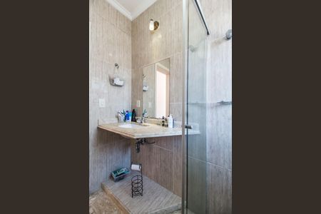 Casa de condomínio à venda com 620m², 5 quartos e 6 vagasBanheiro do Quarto 3