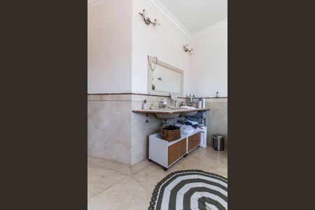 Casa de condomínio à venda com 620m², 5 quartos e 6 vagasBanheiro da Suíte 1