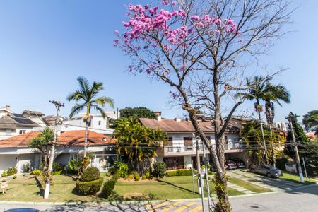 Casa de condomínio à venda com 620m², 5 quartos e 6 vagasVista da Suíte 4