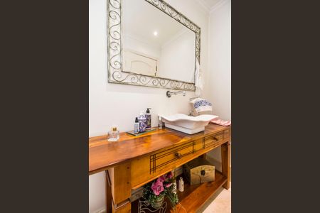 Casa de condomínio à venda com 620m², 5 quartos e 6 vagasLavabo da Sala