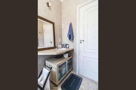 Casa de condomínio à venda com 620m², 5 quartos e 6 vagasBanheiro da Suíte 4