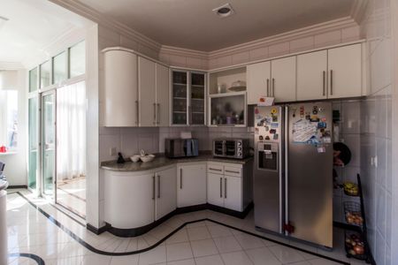 Casa de condomínio à venda com 620m², 5 quartos e 6 vagasCozinha