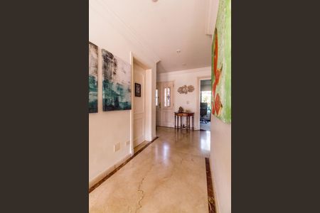 Casa de condomínio à venda com 620m², 5 quartos e 6 vagasSala