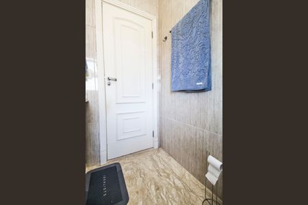 Casa de condomínio à venda com 620m², 5 quartos e 6 vagasBanheiro da Suíte 4