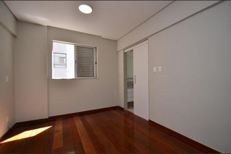 Apartamento à venda com 100m², 3 quartos e 2 vagasSuíte