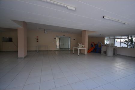 Apartamento à venda com 100m², 3 quartos e 2 vagasÁrea comum - Salão de festas