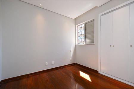 Apartamento à venda com 100m², 3 quartos e 2 vagasQuarto 1