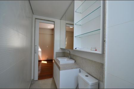 Apartamento à venda com 100m², 3 quartos e 2 vagasBanheiro da Suíte