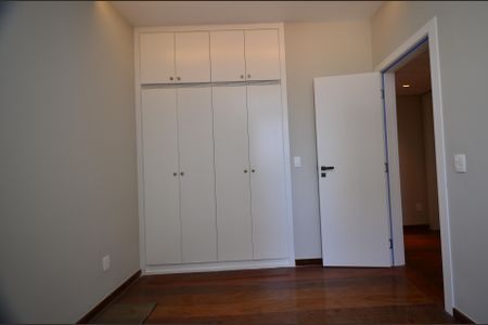 Apartamento à venda com 100m², 3 quartos e 2 vagasQuarto 2