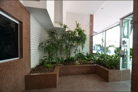 Apartamento à venda com 100m², 3 quartos e 2 vagasEntrada