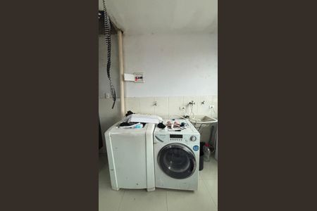 Casa à venda com 200m², 2 quartos e sem vagaÁrea de Serviço 