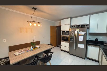 Casa à venda com 200m², 2 quartos e sem vagaCozinha