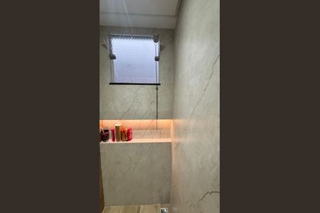 Casa à venda com 200m², 2 quartos e sem vagaBanheiro da Suíte 2