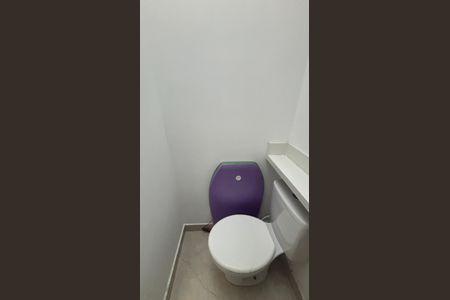 Casa à venda com 200m², 2 quartos e sem vagaBanheiro Externo