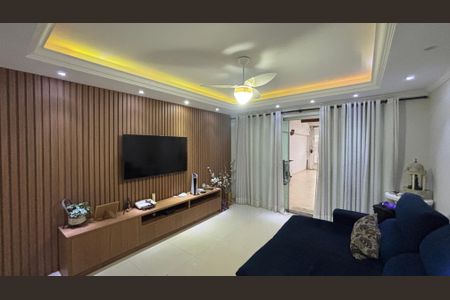 Casa à venda com 200m², 2 quartos e sem vagaSala