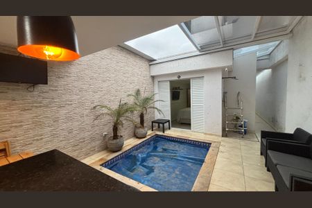 Casa à venda com 200m², 2 quartos e sem vagaQuintal - Churrasqueira